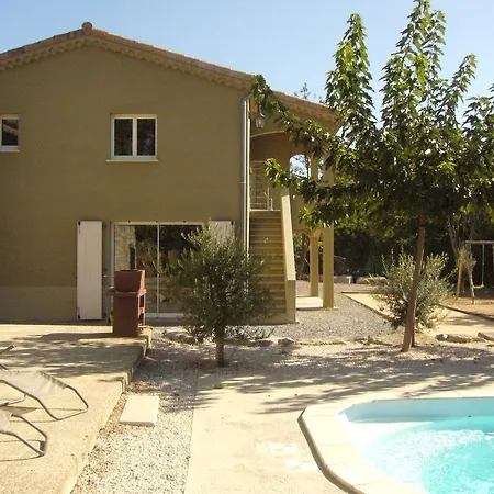 فيلة Le Serre Chambonas